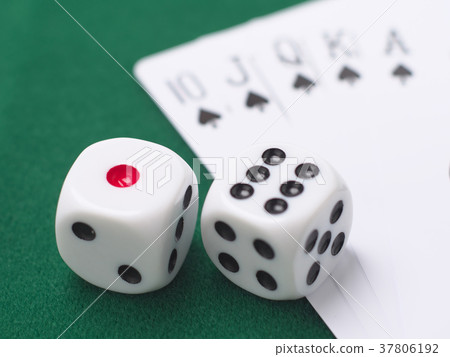 卡和骰子 卡和骰子 37806192