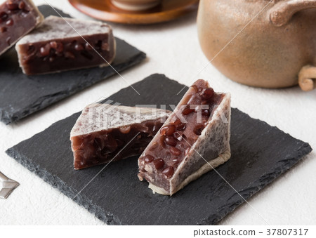Kintuba Japanese sweets azuki bean paste 37807317