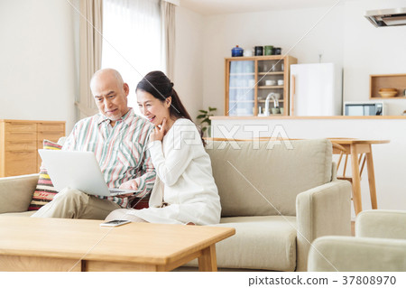 Couples married couple Lifestyle casual Couples married couple Lifestyle casual 37808970