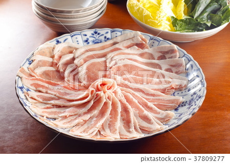 Pork Shabu 37809277