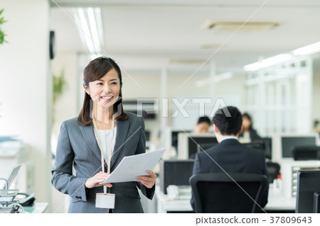 女商人 女商人 37809643