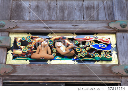 日光東照宮的猴子雕塑(成人時間) 日光東照宮的猴子雕塑(成人時間) 37818254