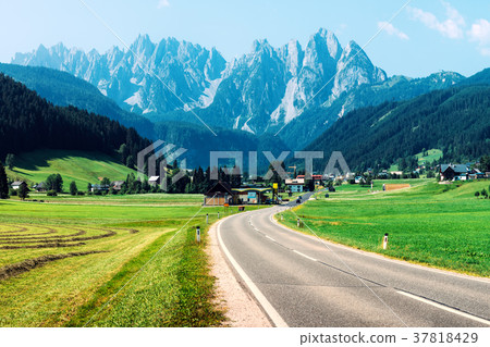 Highway in Gosau village at sunny day Highway in Gosau village at sunny day 37818429