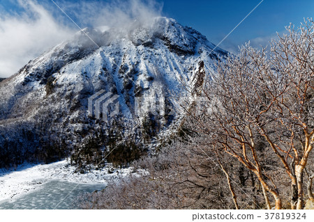 Nikko Shiraneyama，Goshikinuma和白霜 37819324