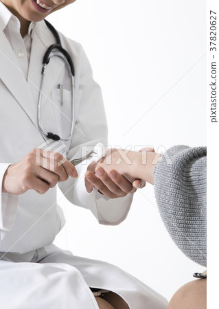 Medical image 37820627