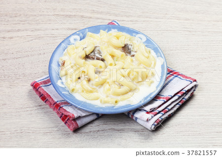 Delicious macaroni Delicious macaroni 37821557