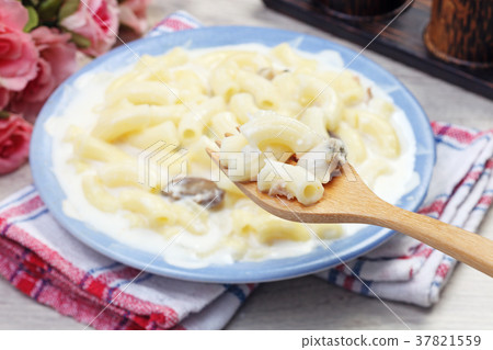 Delicious macaroni Delicious macaroni 37821559