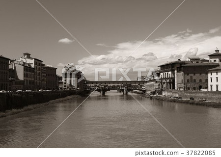 Florence Ponte Vecchio 37822085