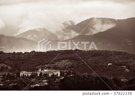 Lucca mountain cloud Lucca mountain cloud 37822139