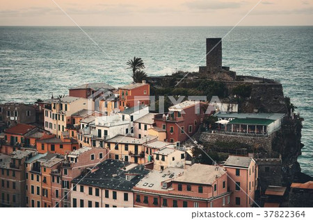 Vernazza buildings and sea in Cinque Terre 37822364