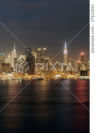 Midtown skyline over Hudson River Midtown skyline over Hudson River 37822692