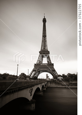 Eiffel Tower Eiffel Tower 37822705