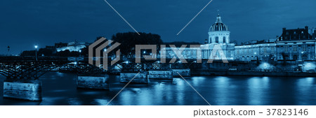 River Seine River Seine 37823146