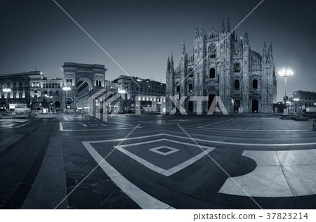 Milan Cathedral Square night 37823214