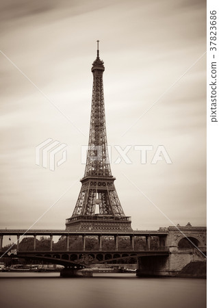 River Seine River Seine 37823686