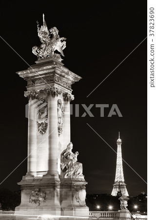 Alexandre III bridge Alexandre III bridge 37823690