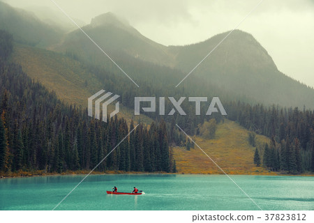 Emerald lake Emerald lake 37823812
