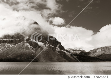Banff National Park Banff National Park 37823831