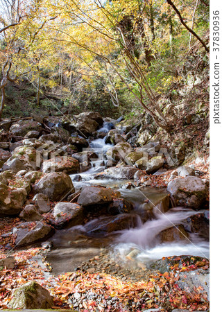 Autumn gabion waterfall promenade 37830936
