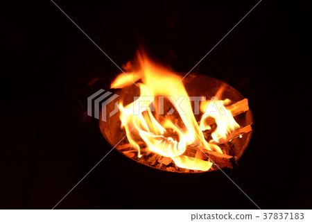 Morning fire Morning fire 37837183