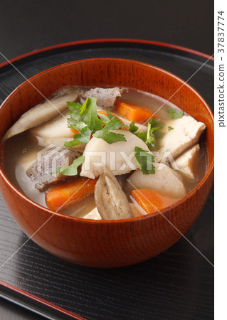 Kenchinjiru-soup Kenchinjiru-soup 37837774