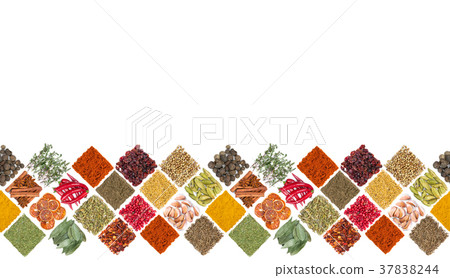 Seamless horizontal pattern with different spices Seamless horizontal pattern with different spices 37838244