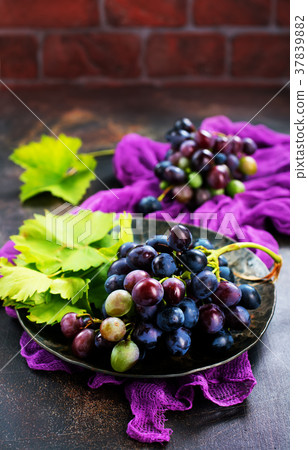 grape grape 37839882