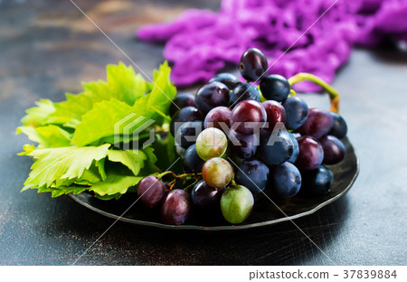 grape grape 37839884