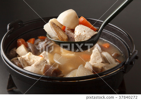 Kenchinjiru-soup 37840272