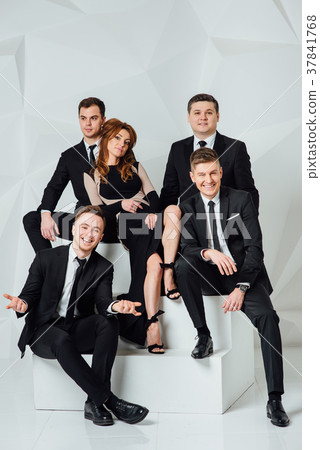 Mixed group of business men and women 37841768