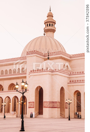 Exterior of Al Fateh grand mosque Manama, Bahrain 37842896