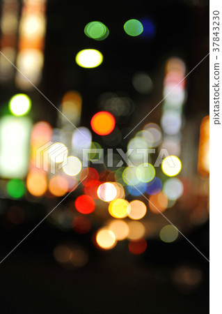 霓虹燈在市中心 37843230