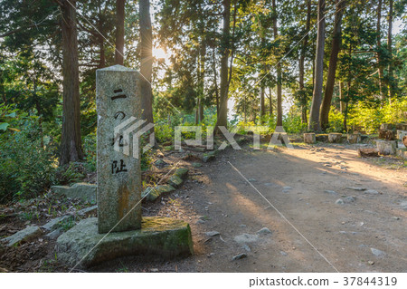 安土城Ninomaru踪跡 37844319