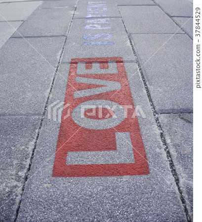 Spray love word on the ground Spray love word on the ground 37844529