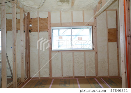 住宅の断熱材 37846851