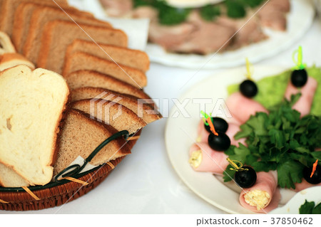 Ham and bread Ham and bread 37850462