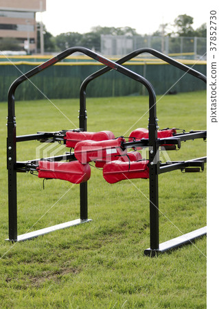 The gauntlet football machine 37852730