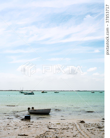 boats on beach of Port de la Houle in Cancale 37853717