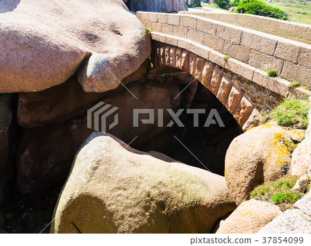 stone bridge and bouldes in Ploumanach site stone bridge and bouldes in Ploumanach site 37854099