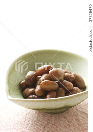 Boiled sweet potato 6 37856479