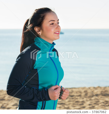 Woman doing walking training at daytime 37867062