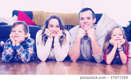 Family members spending quality time together 37871509