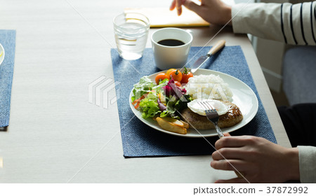 用餐場景 37872992