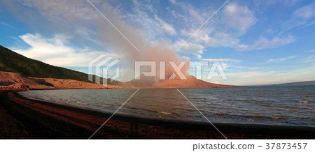 Eruption of Tavurvur volcano, Rabaul,Papua Eruption of Tavurvur volcano, Rabaul,Papua 37873457