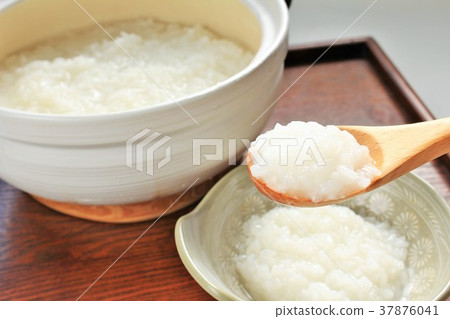 Rice porridge 37876041