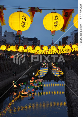 Nagasaki lantern (yellow, Meganebashi) Nagasaki lantern (yellow, Meganebashi) 37876906