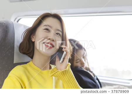 朋友，情侶，火車，旅行 37878909