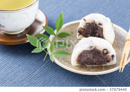 Bean Daifuku 37879440