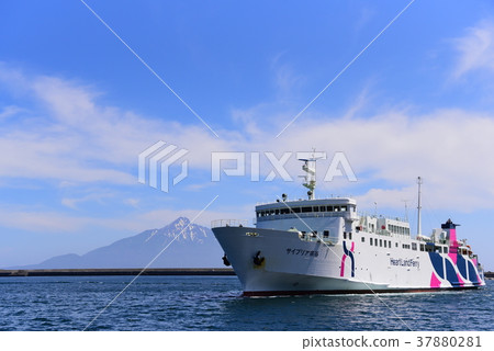 利尻富士山和中心地帶渡輪 37880281