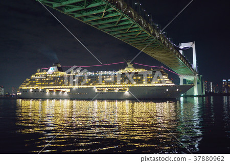 彩虹橋和水晶寧靜 37880962